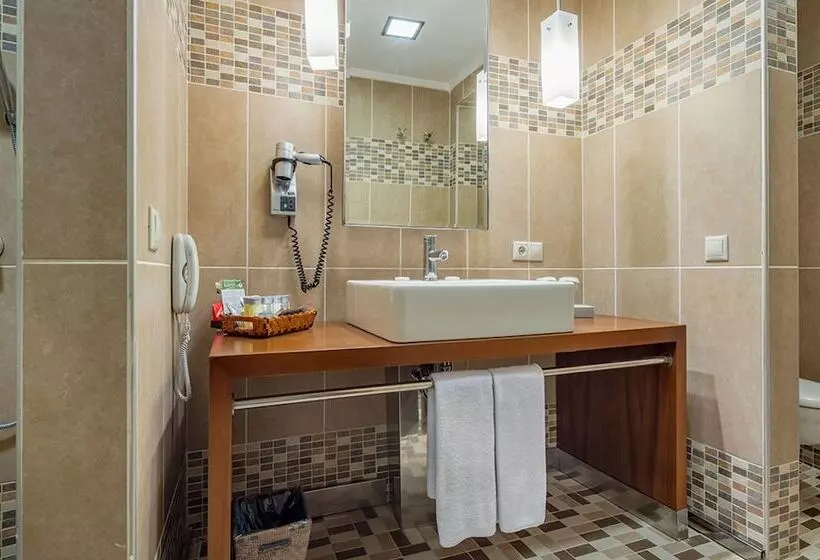 Süit, Rixos Sungate, The Land of Legends Access