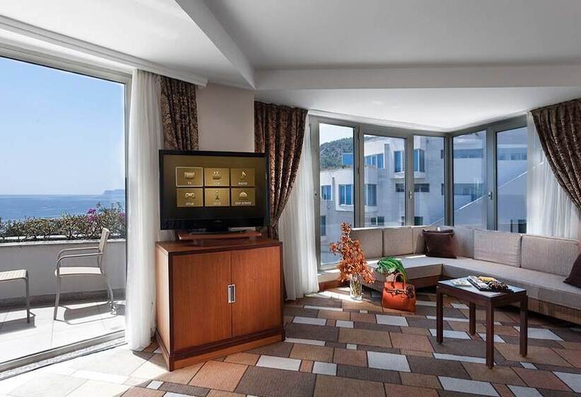 Люкс, Rixos Sungate, The Land of Legends Access