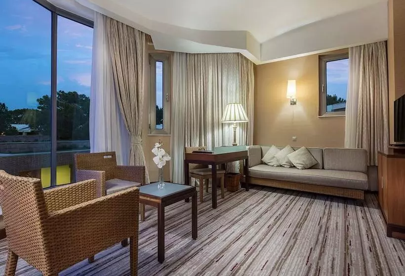 Süit, Rixos Sungate, The Land of Legends Access