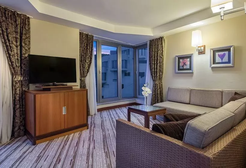 Süit, Rixos Sungate, The Land of Legends Access
