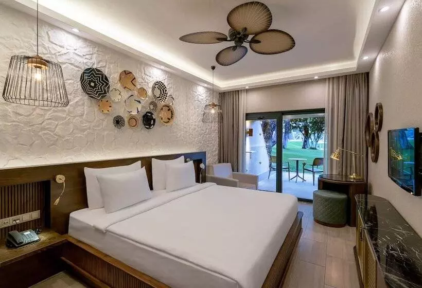 Rahat Oda, Rixos Sungate, The Land of Legends Access