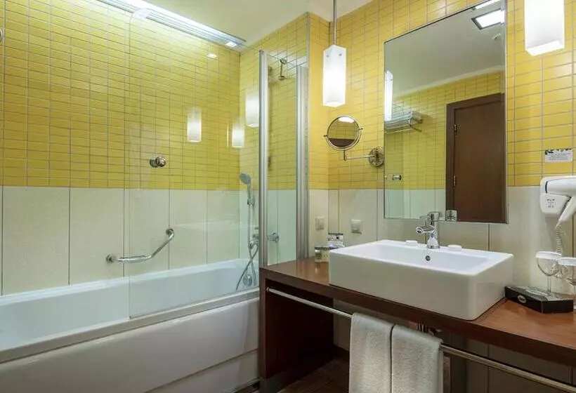 Dağ Manzaralı Standart Oda, Rixos Sungate, The Land of Legends Access