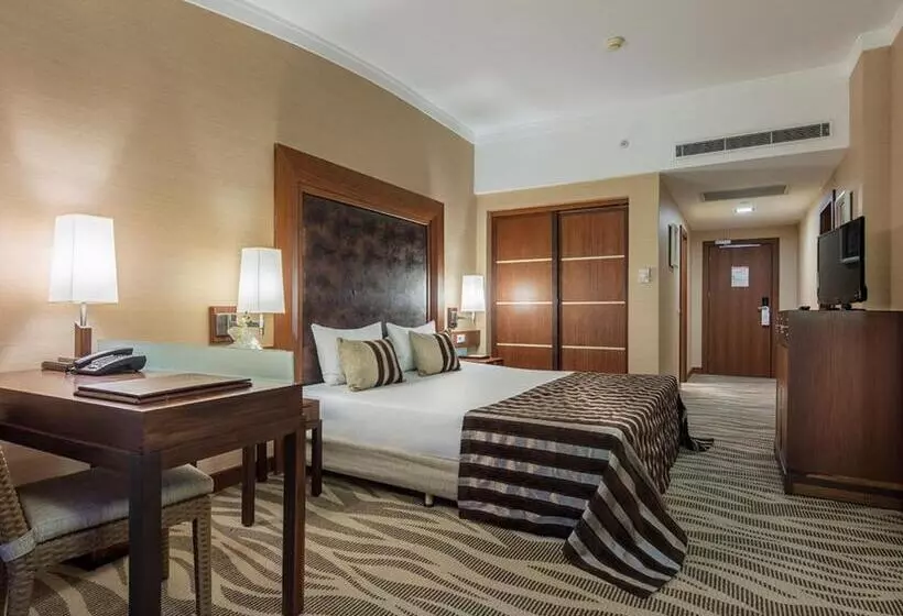 Dağ Manzaralı Standart Oda, Rixos Sungate, The Land of Legends Access
