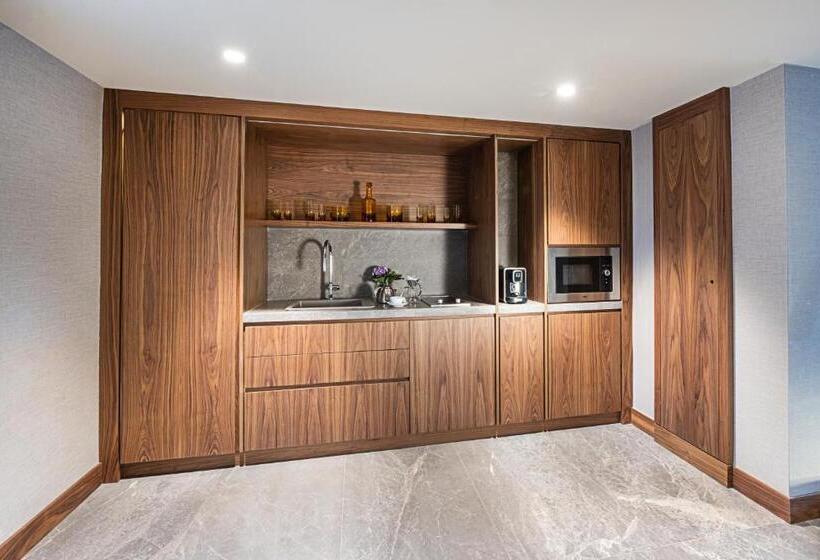 Вилла 1 Спальня, Rixos Sungate, The Land of Legends Access