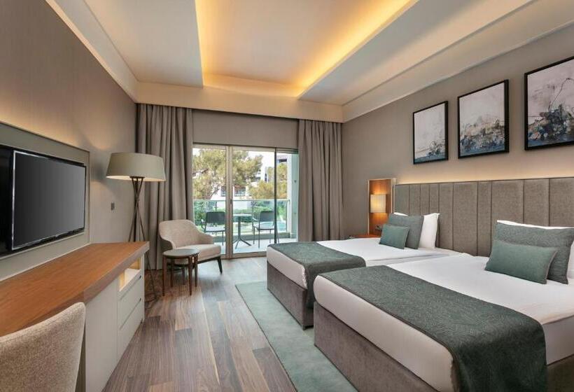 Номер Стандарт, Rixos Sungate, The Land of Legends Access