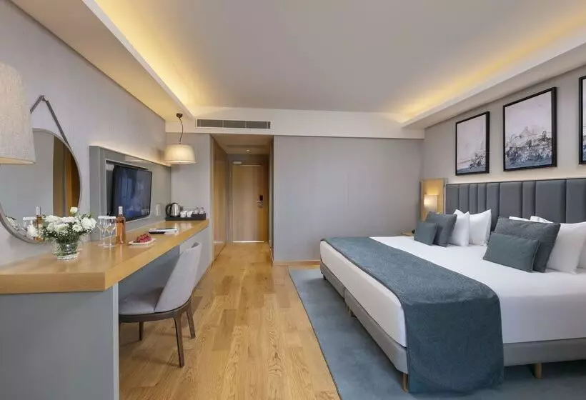 Superior Oda, Rixos Sungate, The Land of Legends Access