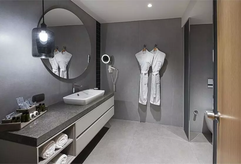 Superior Oda, Rixos Sungate, The Land of Legends Access