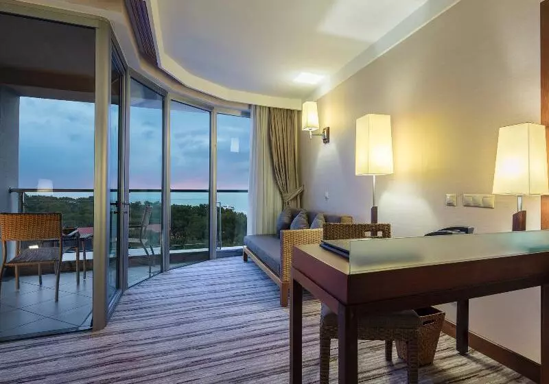 Deniz Manzaralı Standart Oda, Rixos Sungate, The Land of Legends Access