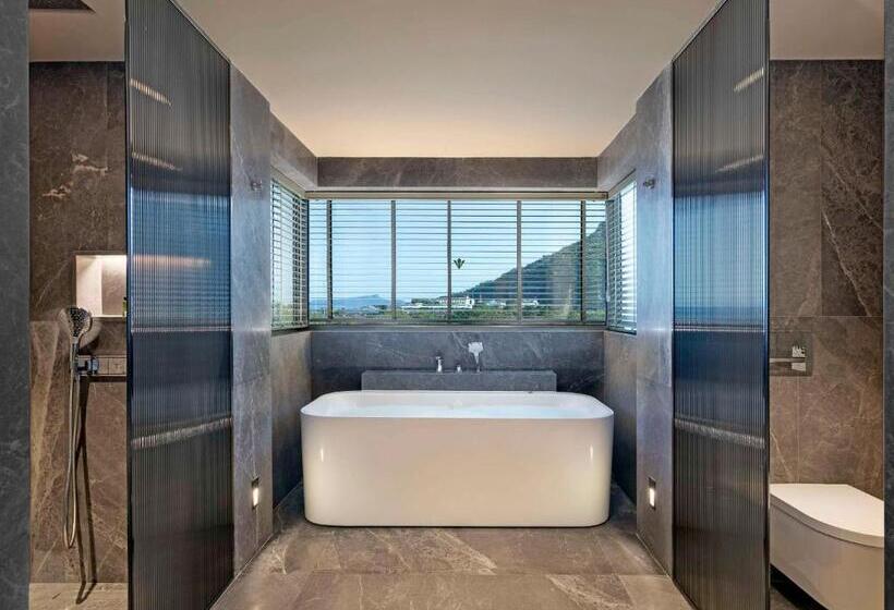 Номер Стандарт с Гидромассажем, Rixos Sungate, The Land of Legends Access