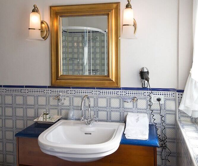 Номер Superior с Балконом, Serenella