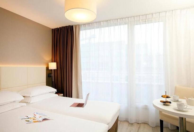Студия Премиум, Séjours & Affaires Montreuil Saint Mandé