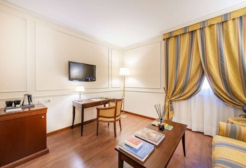 سوییت اجرایی, The Regency Sure Hotel Collection By Best Western
