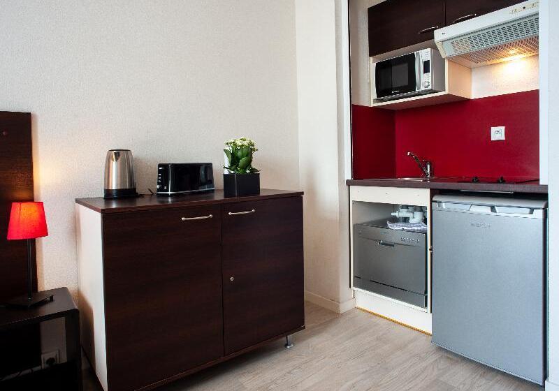 استودیوی استاندارد, Vacanceole  Le Duguesclin