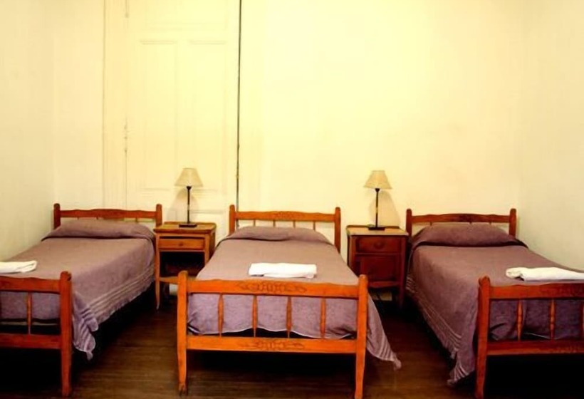 اتاق استاندارد سه نفره, Bolivar