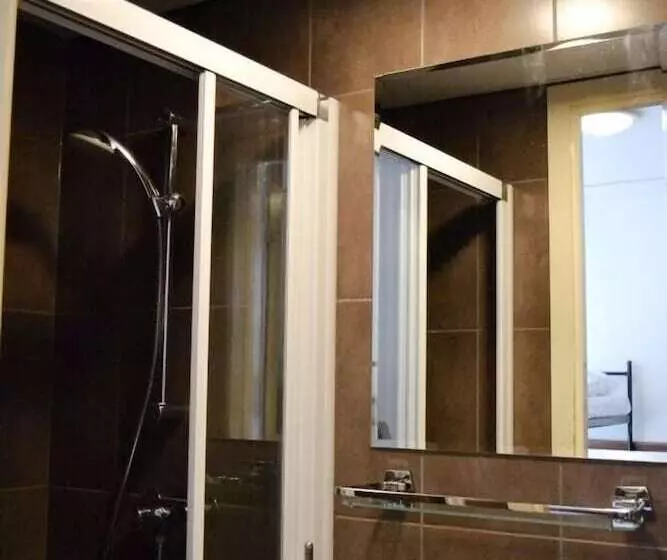 اتاق استاندارد سه نفره, Continental Amsterdam