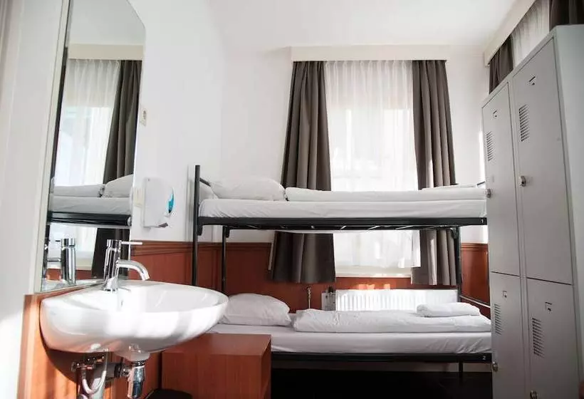 اتاق استاندارد چهار تخته, Continental Amsterdam