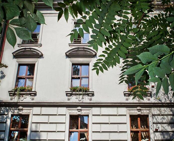 スーペリアールーム, Cracowdays