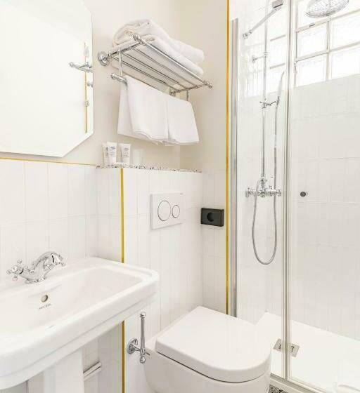 اتاق استاندارد سه نفره, Hôtel Léopold Orso Hotels