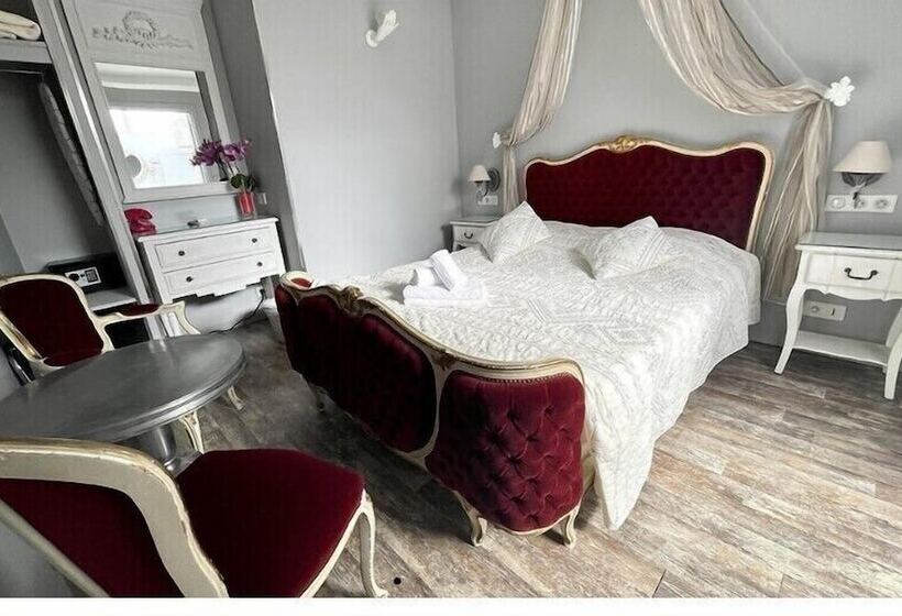 高级大房间, Le Romanesque