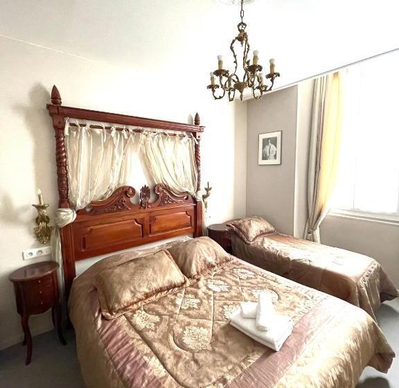 高级三人间, Le Romanesque