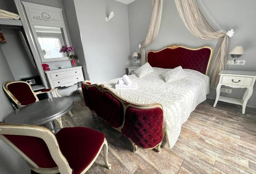 高级大房间, Le Romanesque