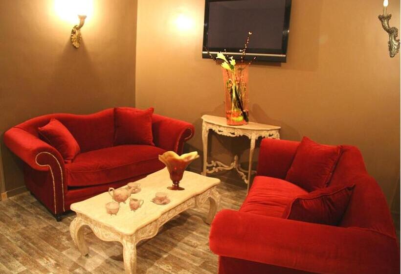 高级大房间, Le Romanesque