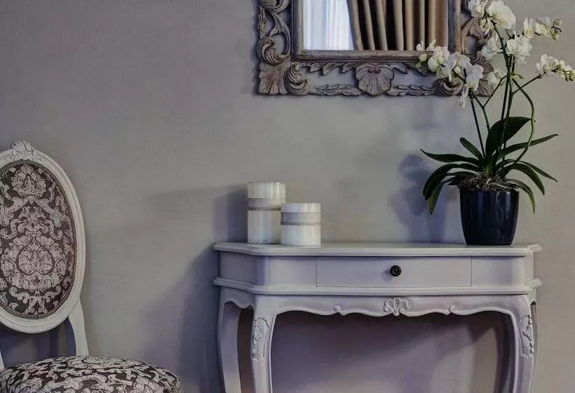 اتاق راحتی, Locanda Fiorita