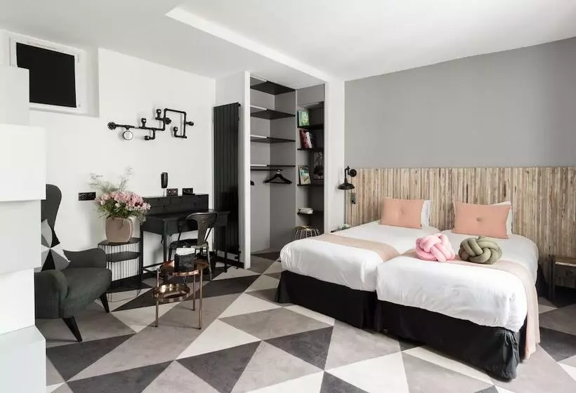 Habitació Superior, Madrigal