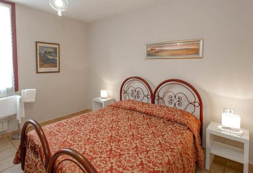 اتاق اکونومی با حمام مشترک, Masaccio