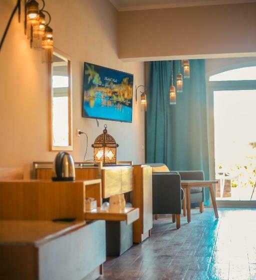 غرفة قياسية ثلاثية, Prima Life Makadi