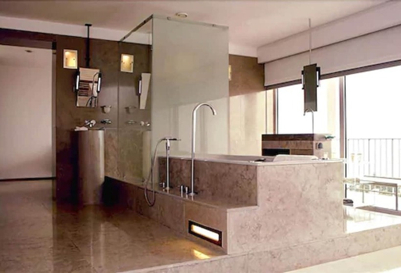 سوییت جونیور, Villa Didon