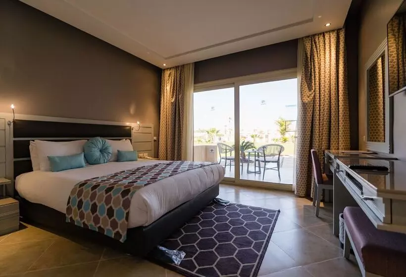 سوییت خانوادگی, Sunrise Crystal Bay Resort Grand Select