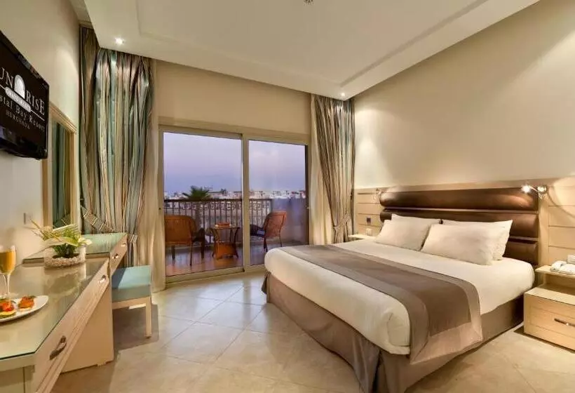 سوییت جونیور, Sunrise Crystal Bay Resort Grand Select