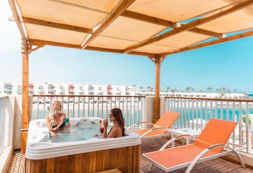 سوئیت کلاب, Sunrise Crystal Bay Resort Grand Select