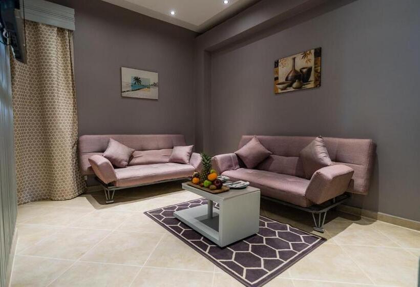 سوییت خانوادگی, Sunrise Crystal Bay Resort Grand Select