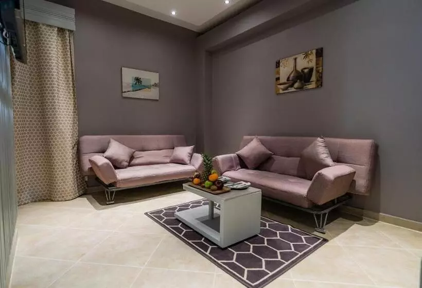 سوییت خانوادگی, Sunrise Crystal Bay Resort Grand Select