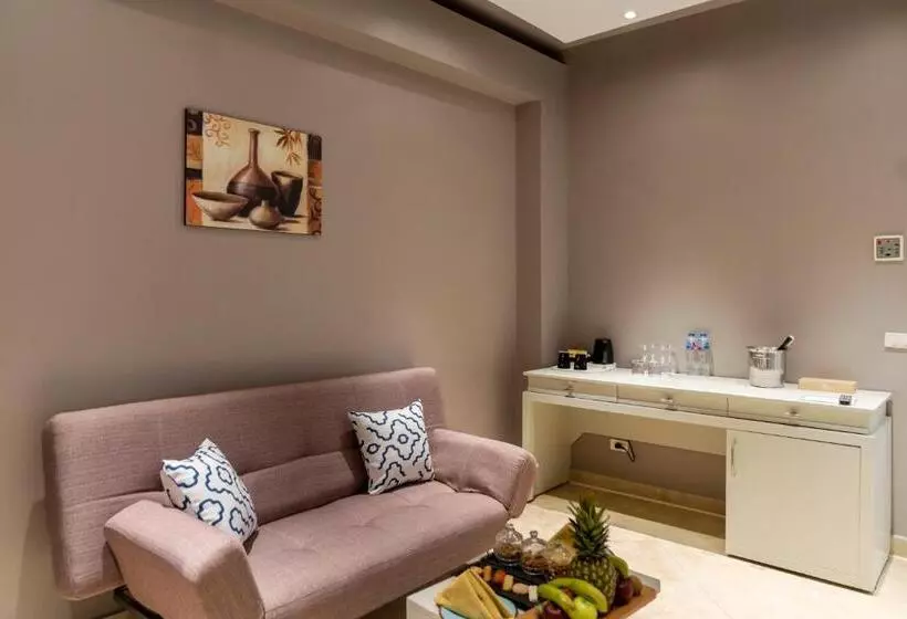 سوییت خانوادگی, Sunrise Crystal Bay Resort Grand Select