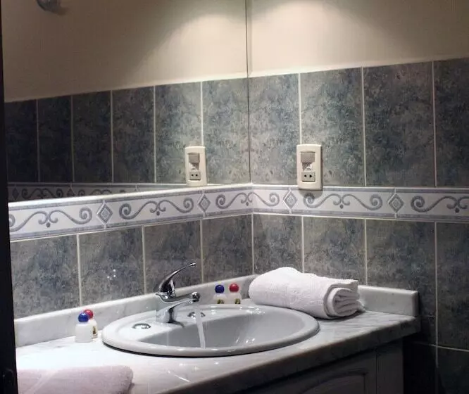سوییت جونیور, Hostal Patrimonio   Sucre