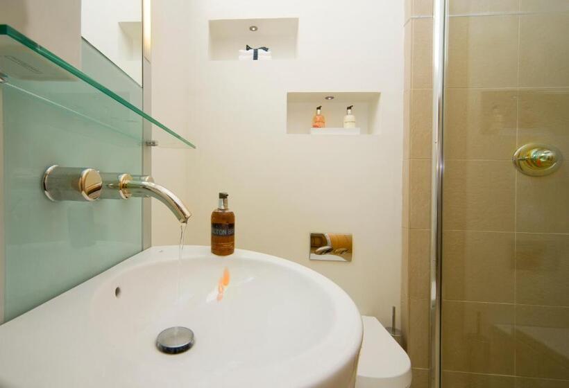 キングサイズベッドのスタンダードルーム, Ardtorna