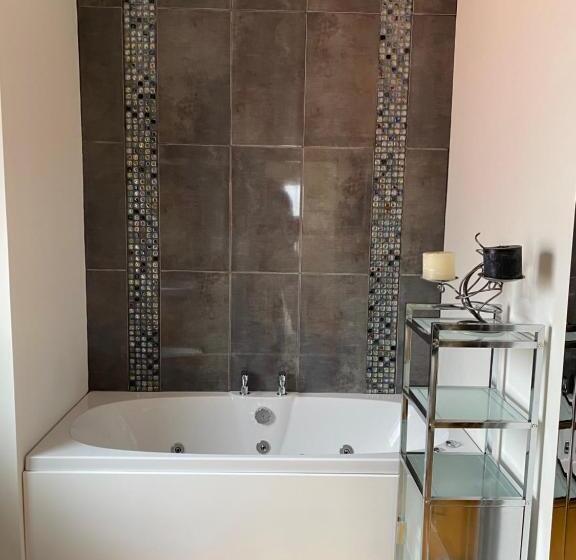 エコノミールーム, Ardtorna