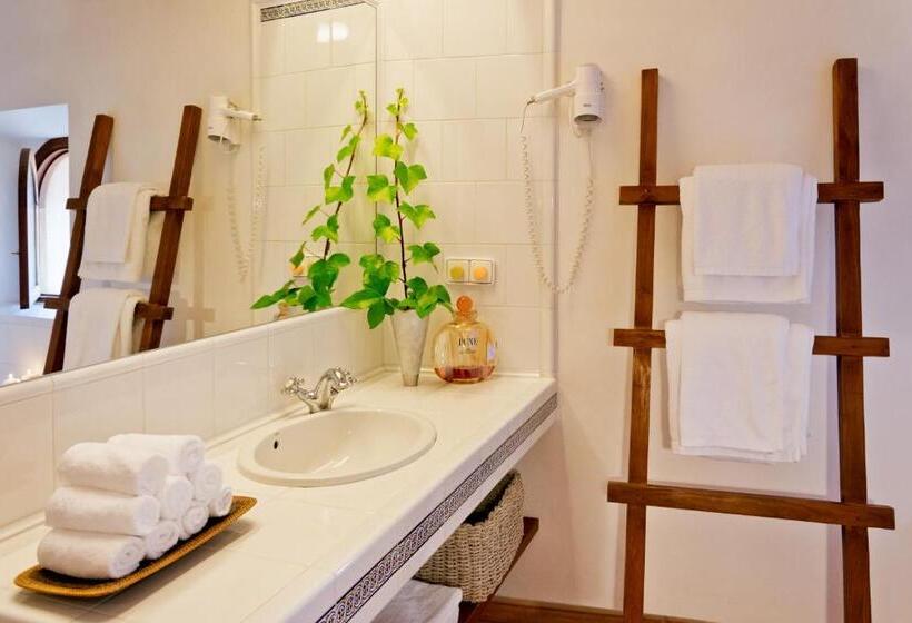 سوییت جونیور, Can Roses