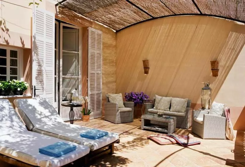 Suite with Terrace, Can Roses