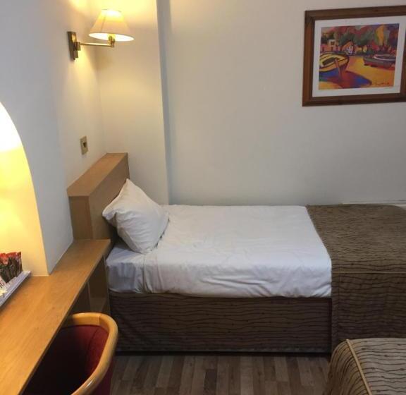 Номер Стандарт Трехместный, Crescent