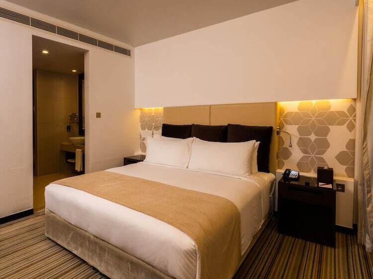 اتاق کلاس بیزنس, Crowne Plaza Yas Island, An Ihg