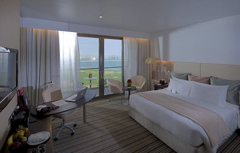اتاق کلاس بیزنس, Crowne Plaza Yas Island, An Ihg