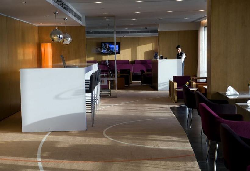 اتاق کلاس بیزنس, Crowne Plaza Yas Island, An Ihg