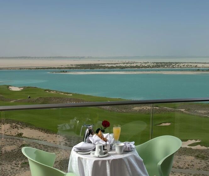 اتاق کلاس بیزنس, Crowne Plaza Yas Island, An Ihg