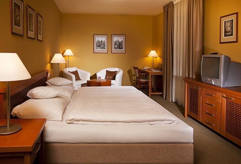 اتاق استاندارد سه نفره, Dolce Villa