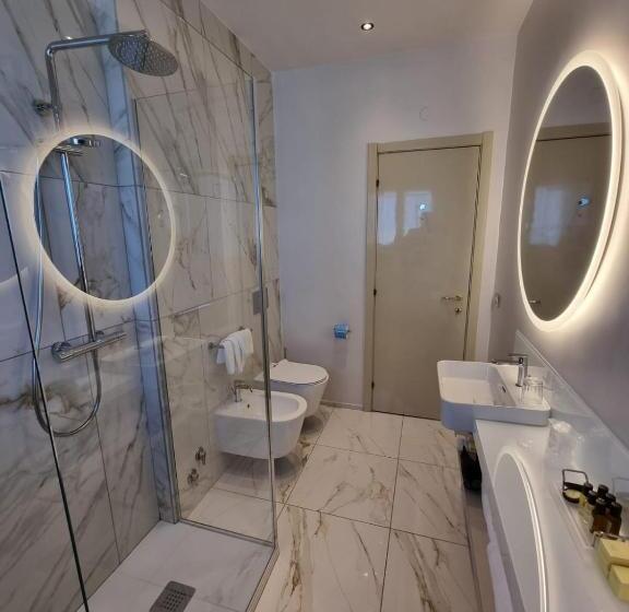 Prestige Triple Room, Grand Hotel Passetto