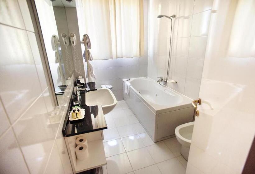 اتاق استاندارد, Grand Hotel Passetto